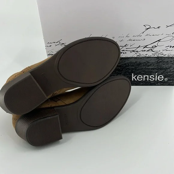 KENSIE Gianna Women’s Size 6.5 Booties Color Sand New In Box - Picture 8 of 16